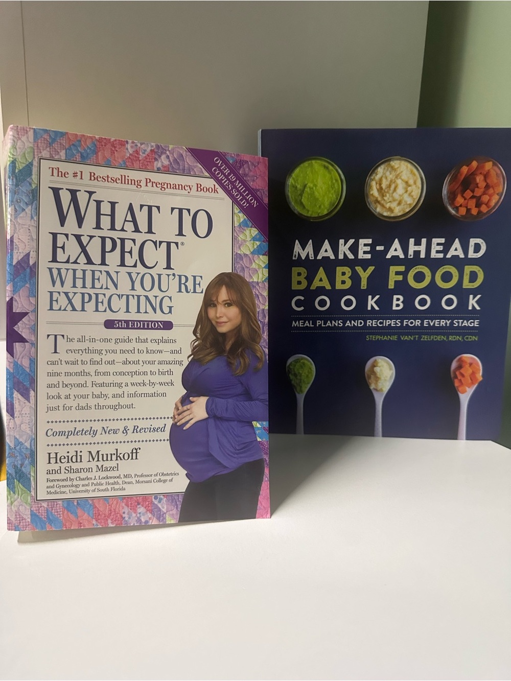 What to Expect When You're Expecting - Purple Cover Book & Cookbook
